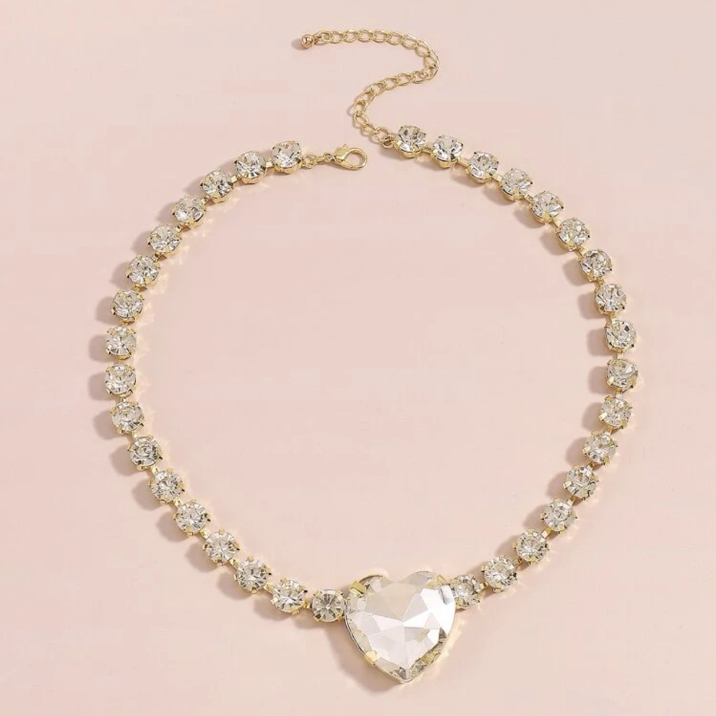 Lovely Jumbo Rhinestone Heart Costume Jewelry Necklace